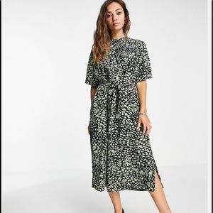 Vero Moda Aware Leopard Midi Shirt Dress